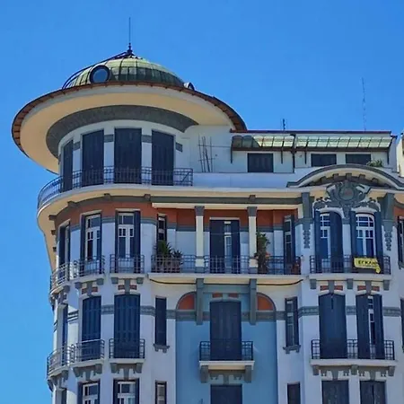 Apartmán Fandango By Halu!, Gorgeous Neoclassical Next To Metro Station *